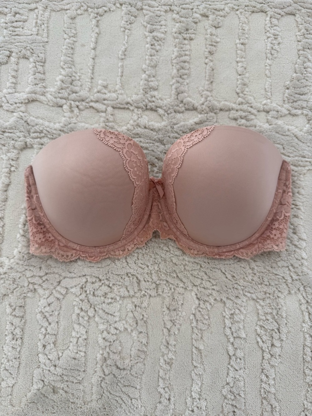 Victoria's Secret Strapless Lace Nude Bra 34DD